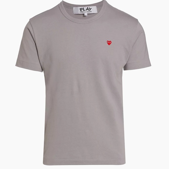 Comme des Garcons PLAY Tops - NEW PLAY COMME DES GARÇON Gray T-Shirt with Red Heart